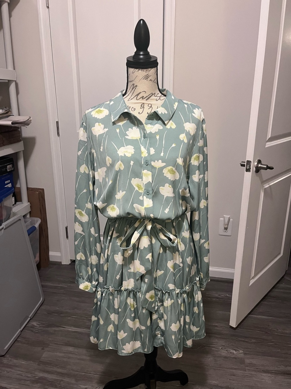 Simply Vera Vera Wang Sage Green Floral Tie-Waist Long Sleeve Dress